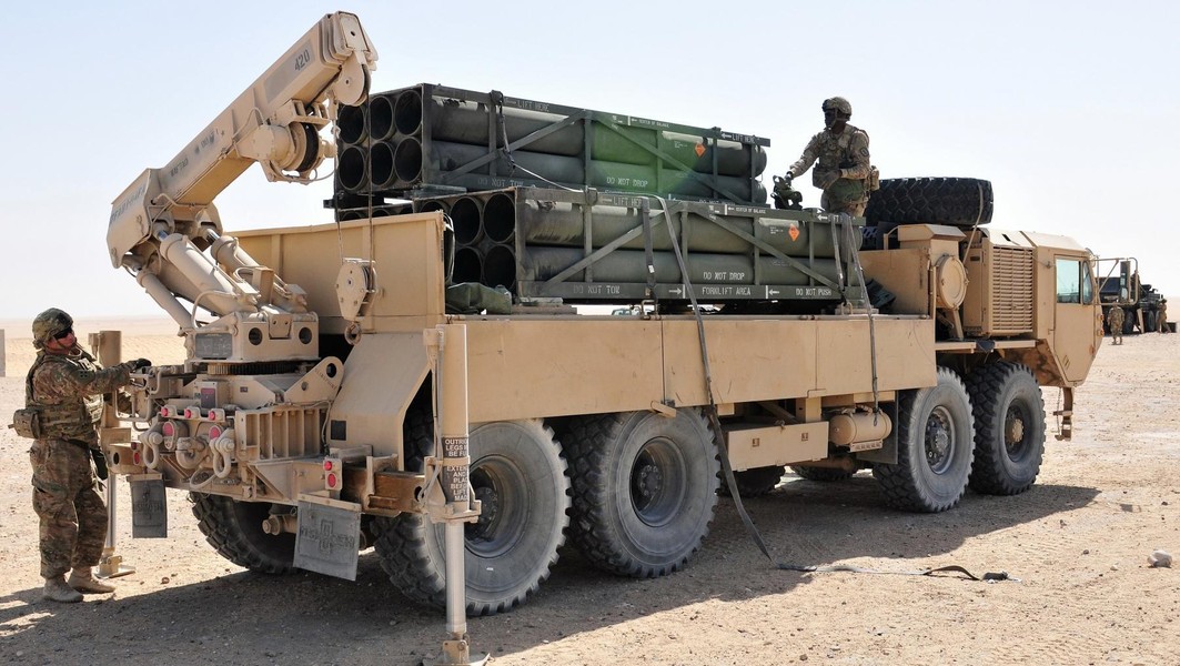 Mỹ bắt đầu chuyển 'cơn mua thép' M142 HIMARS cho Ukraine