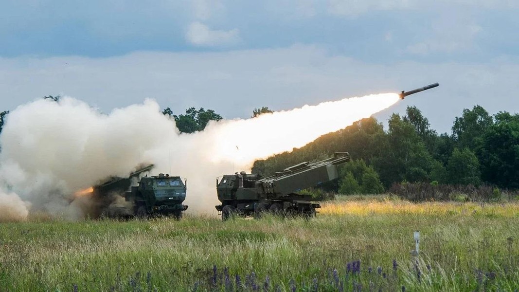 Mỹ bắt đầu chuyển 'cơn mua thép' M142 HIMARS cho Ukraine