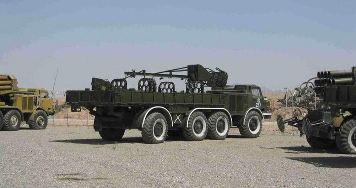 Pháo phản lực 'Bão táp' BM-27 Nga tung đòn hủy diệt mục tiêu của Ukraine