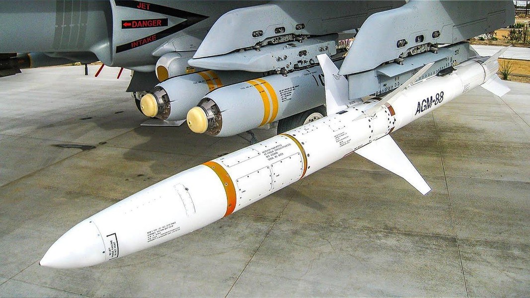 Nga có lo lắng khi MiG-29 Ukraine tích hợp tên lửa AGM-88 Mỹ chuyên diệt radar?