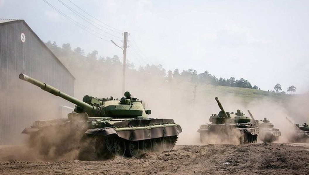 'Lão tướng' T-62M Nga đội 'mũ sắt' xung trận đối đầu xe tăng Ukraine tại Kherson