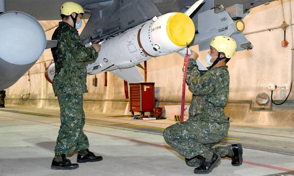 'Sát thủ diệt hạm' AGM-84 Harpoon, loại tên lửa Mỹ vừa duyệt bán cho đảo Đài Loan