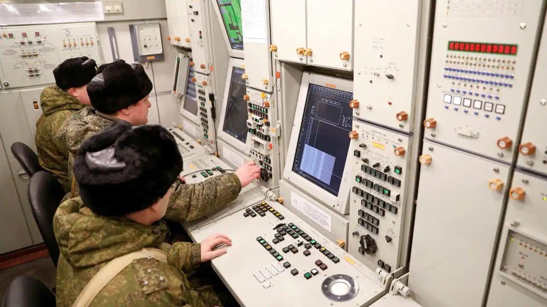 Ukraine tuyên bố thu giữ radar của tổ hợp tên lửa S-400 Nga tại Kherson