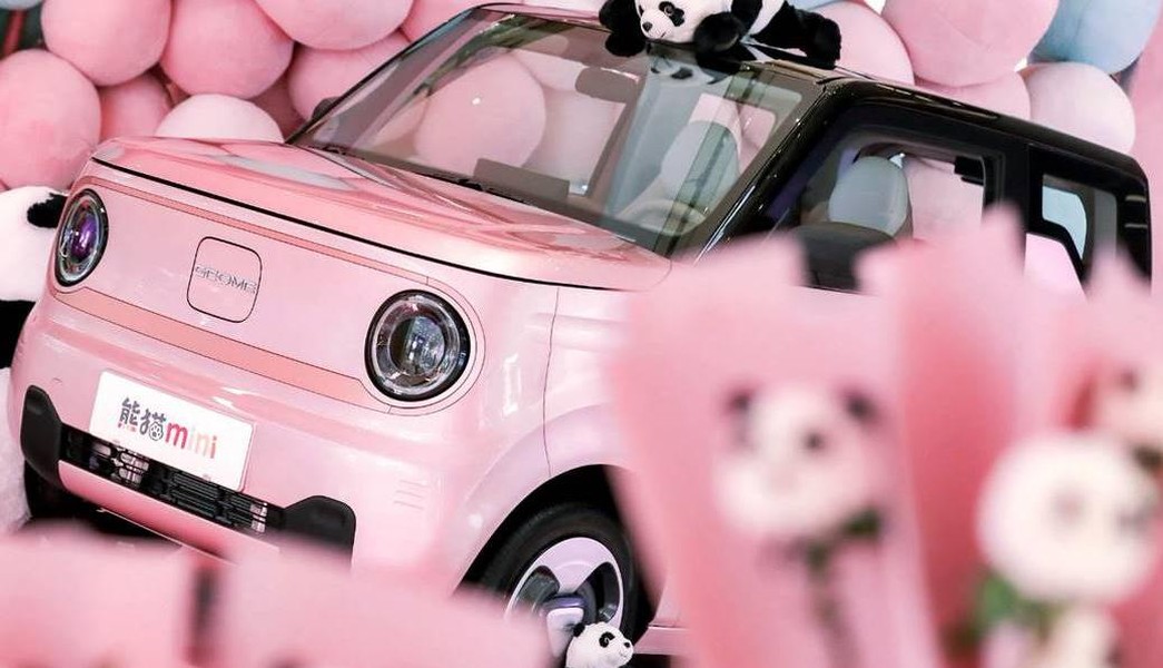 Geely Panda Mini EV - ôtô điện phiên bản gấu trúc giá 5.700 USD