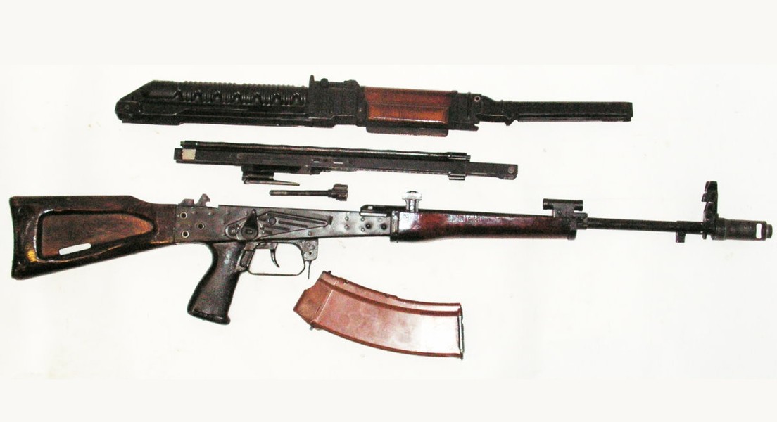Tại sao súng trường tấn công chính xác AEK-971 bị Nga loại bỏ?
