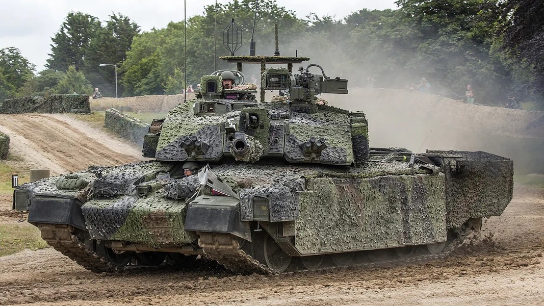 Xe tăng Challenger 2 đầu tiên bị Nga phá hủy