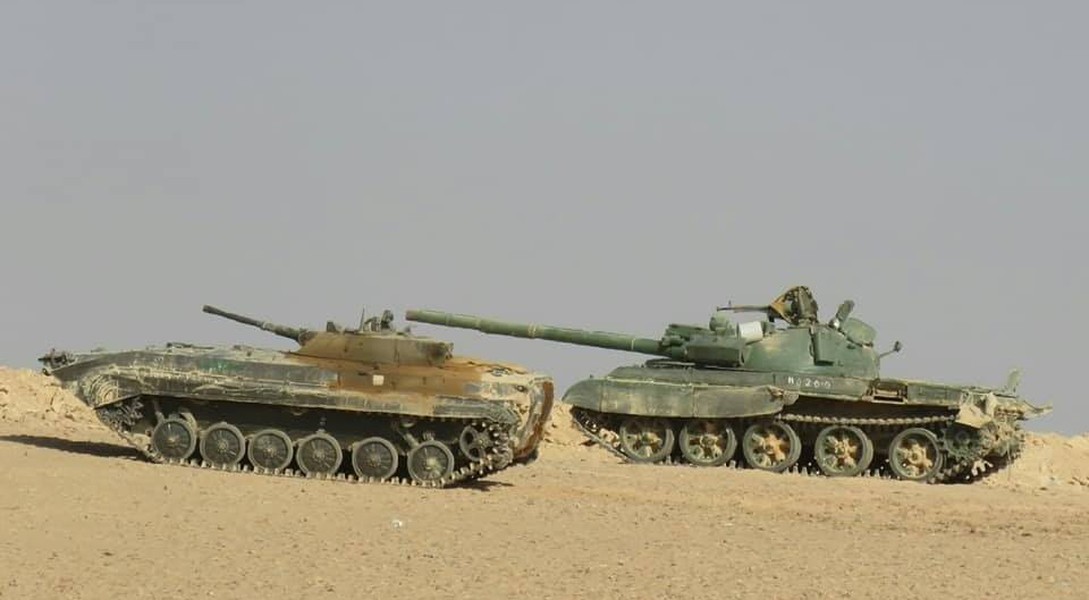 Chiến tăng T-62M nhồi đầy thuốc nổ biến thành xe bom tự sát