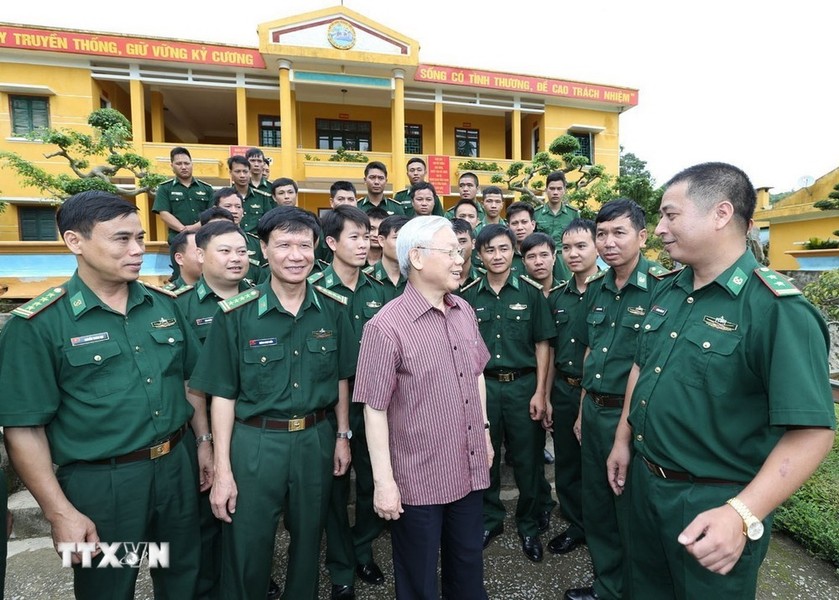 Tổng Bí thư Nguyễn Phú Trọng: Công an và Quân đội là ‘lá chắn’ bảo vệ đất nước