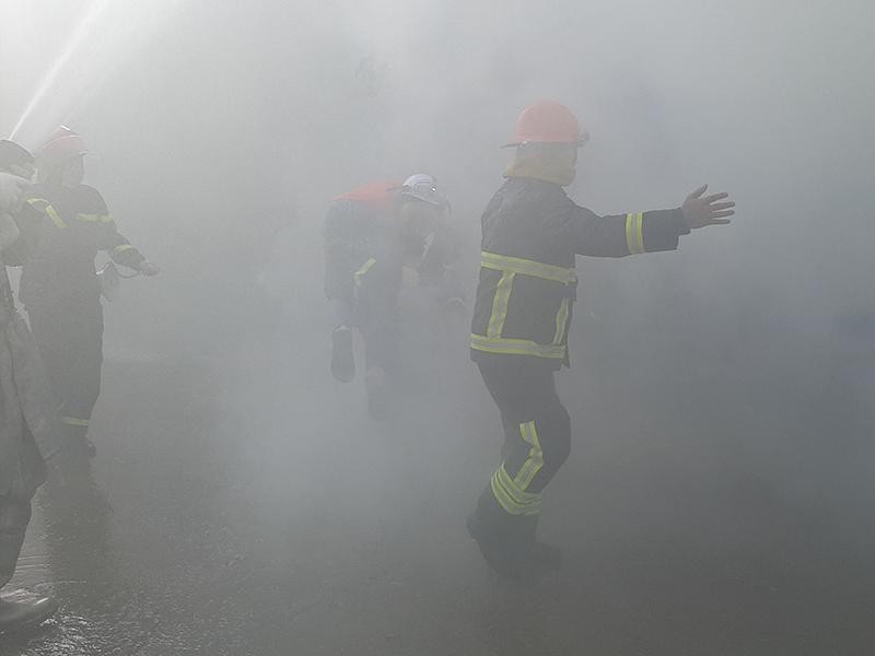 Diễn tập chữa cháy, cứu hộ quy mô tại làng miến lớn nhất Hà Nội