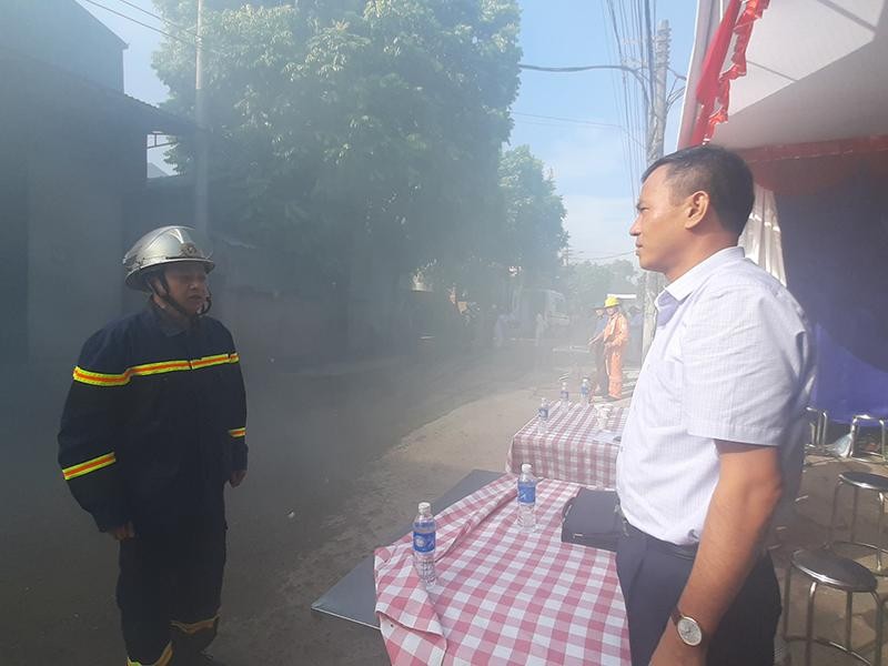 Diễn tập chữa cháy, cứu hộ quy mô tại làng miến lớn nhất Hà Nội