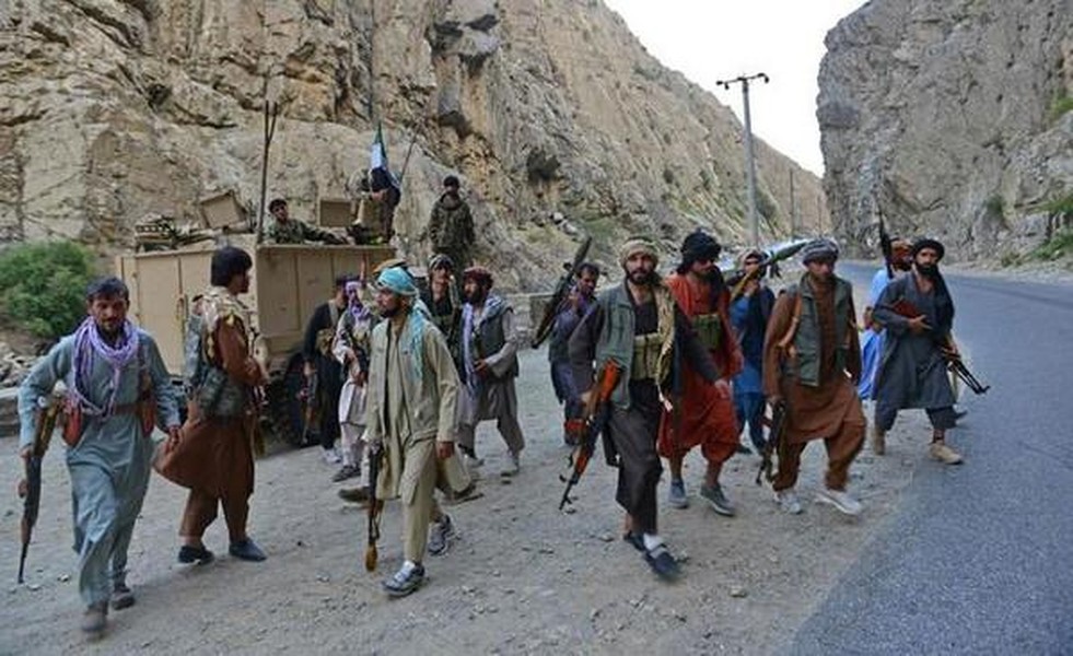 [ẢNH] Quân kháng chiến bắt đầu sử dụng chiến thuật đặc biệt chống lại Taliban