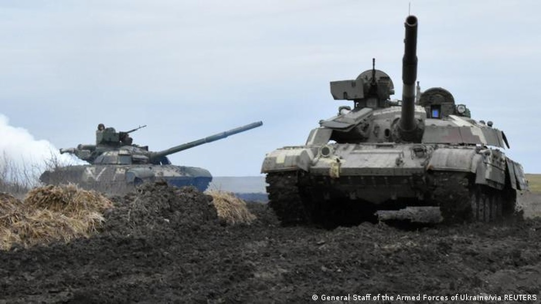 Ukraine bất ngờ tấn công dữ dội, chiếm được địa bàn quan trọng tại Donbass