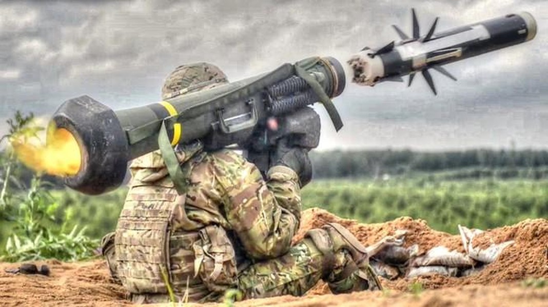 Tên lửa Javelin Ukraine ra quân thắng lợi, hủy diệt xe tăng ly khai Lugansk