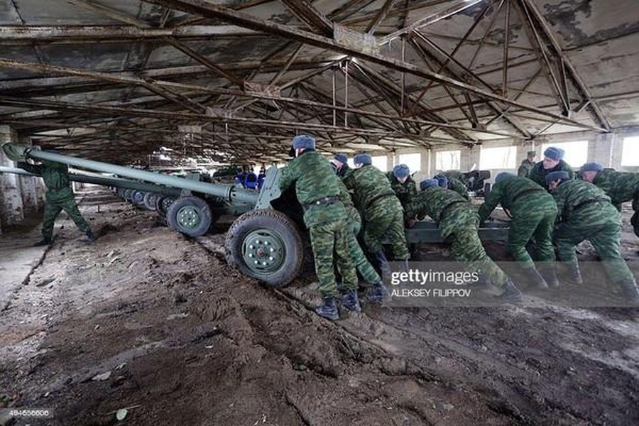 Chuyên gia Mỹ nhận xét việc Ukraine 'dọa Nga' bằng 'vũ khí chống tăng bất thường'