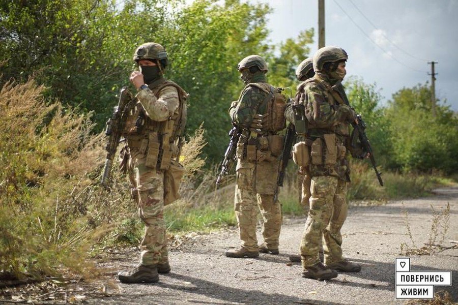 Đặc nhiệm Mỹ đã sẵn sàng bắt đầu chiến dịch ngay đêm Donbass được công nhận?