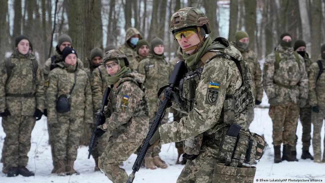 Đặc nhiệm Mỹ đã sẵn sàng bắt đầu chiến dịch ngay đêm Donbass được công nhận?