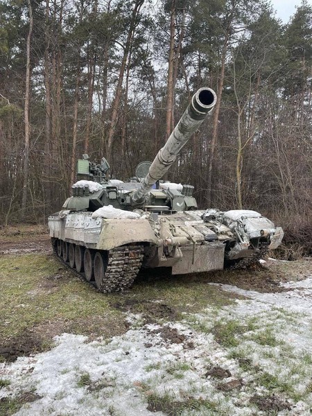 Siêu tăng T-90A Nga bị tên lửa NLAW Ukraine hạ gục