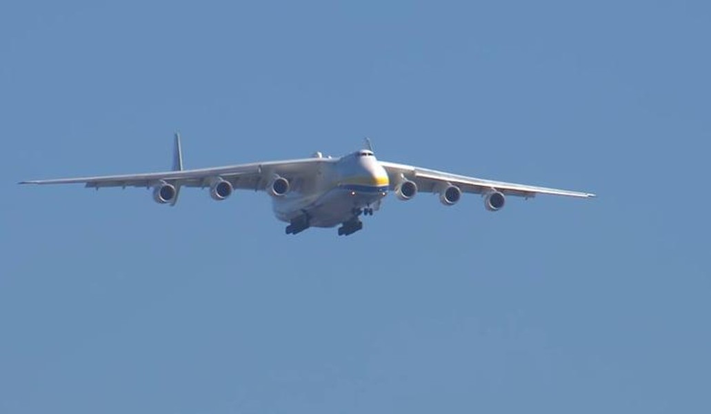 Ukraine tố cáo Nga phá hủy 2 siêu vận tải cơ An-225 Mriya