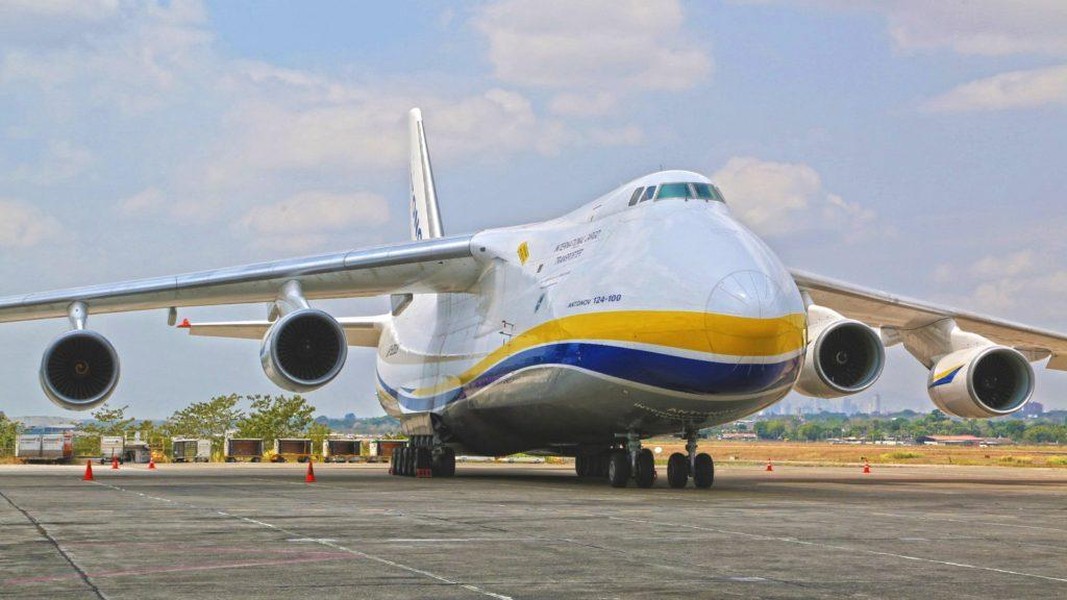 Vận tải cơ An-124 Ukraine tham gia tích cực trong cuộc điều quân lớn của NATO