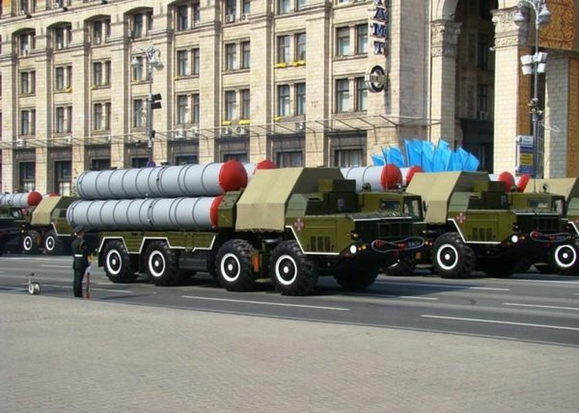 Bộ Ngoại giao Mỹ tìm kiếm S-300 trên khắp thế giới để giao cho Ukraine