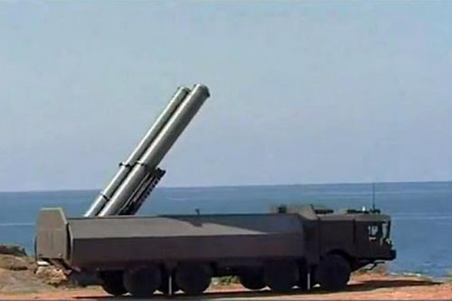 Tên lửa chống hạm Onyx trong tay Lực lượng Houthi gây ác mộng cho tàu sân bay Mỹ?