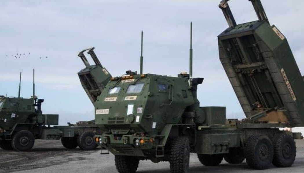 Vì sao pháo M142 HIMARS có thể liên tục đốt cháy các kho quân sự của Nga