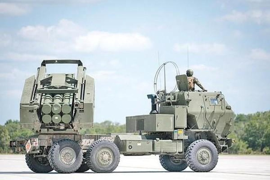 Vì sao pháo M142 HIMARS có thể liên tục đốt cháy các kho quân sự của Nga