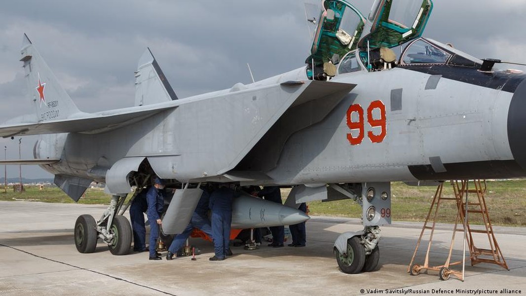 Nga chế tạo hàng trăm tên lửa siêu thanh để tung vào chiến trường Ukraine