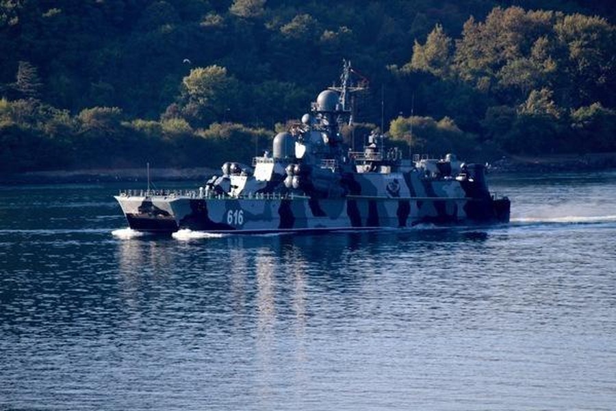 Hai tàu tên lửa ‘độc nhất vô nhị’ của Hạm đội Biển Đen cấp tốc rời Crimea