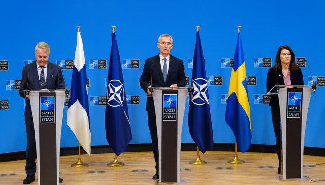 Nga tặng cho NATO hai tin xấu về 