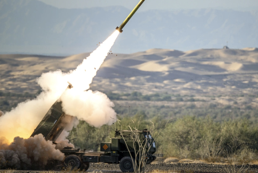 Pháo phản lực HIMARS của Ukraine thêm phần đáng sợ khi có tên lửa GMLRS-ER