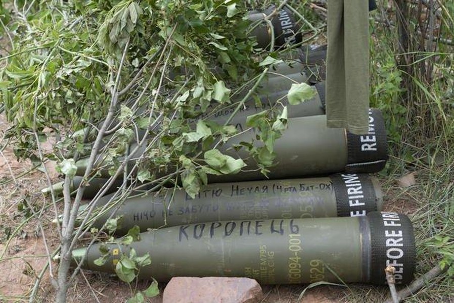 Hệ thống phòng không S-400 Nga bị phá hủy bởi lựu pháo M777 Ukraine?