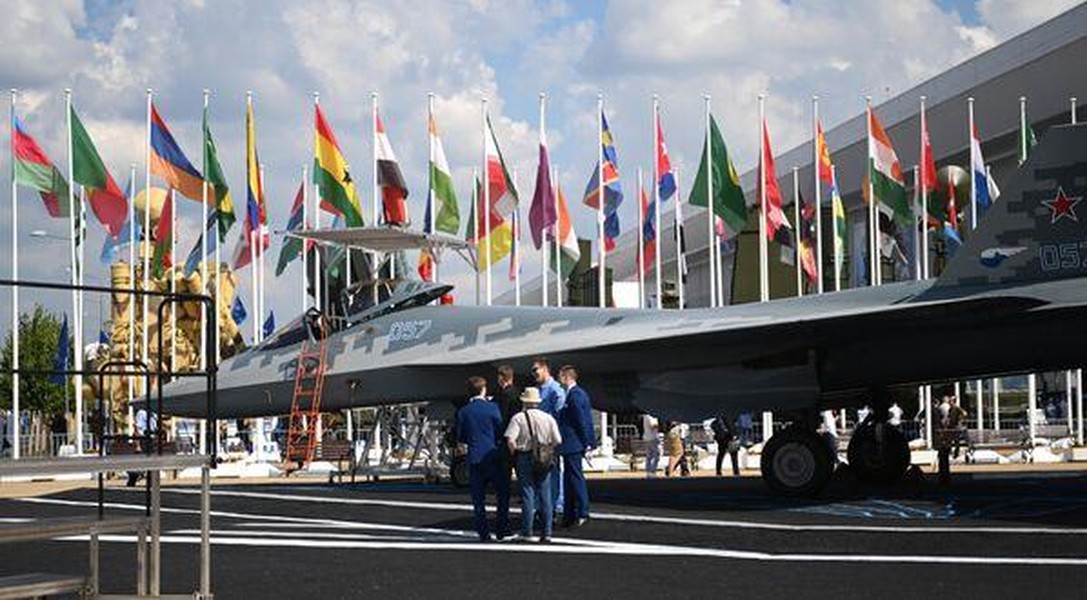 Tiêm kích tàng hình Su-57 sẽ xuất hiện tại Triển lãm quốc phòng quốc tế Việt Nam 2022?