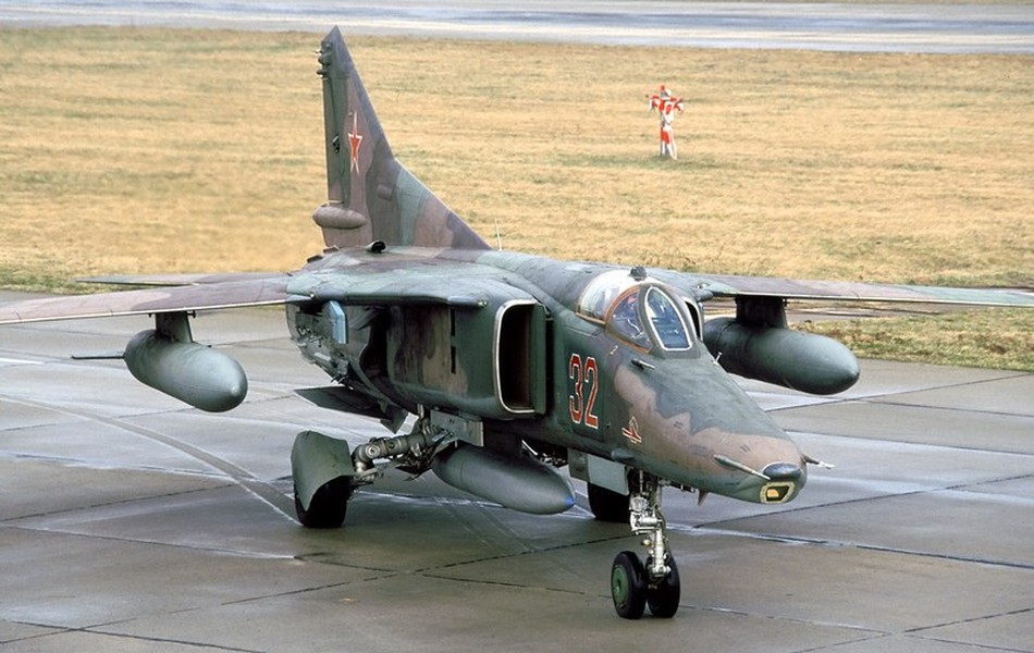 Cường kích MiG-27 - 'Anh hùng không gặp thời' của Ngacfzaâ