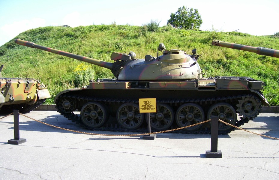 Tại sao không thể coi thường xe tăng T-55 'lạc hậu' của Nga?