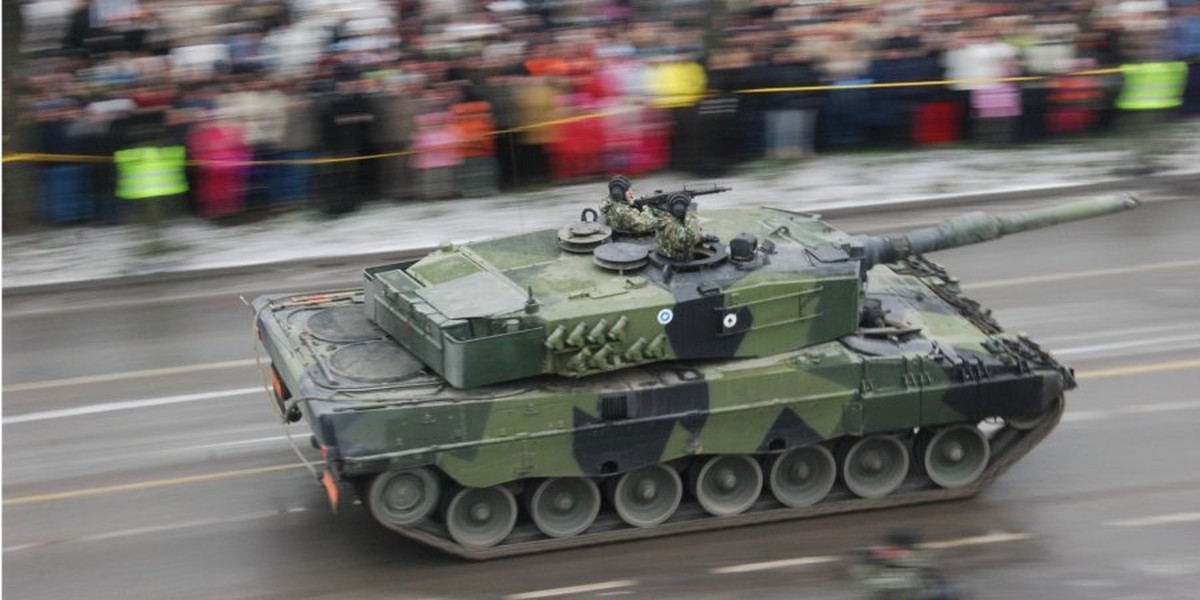 Vũ khí bí ẩn 'xé toạc' nóc tháp pháo xe tăng Leopard 2A4