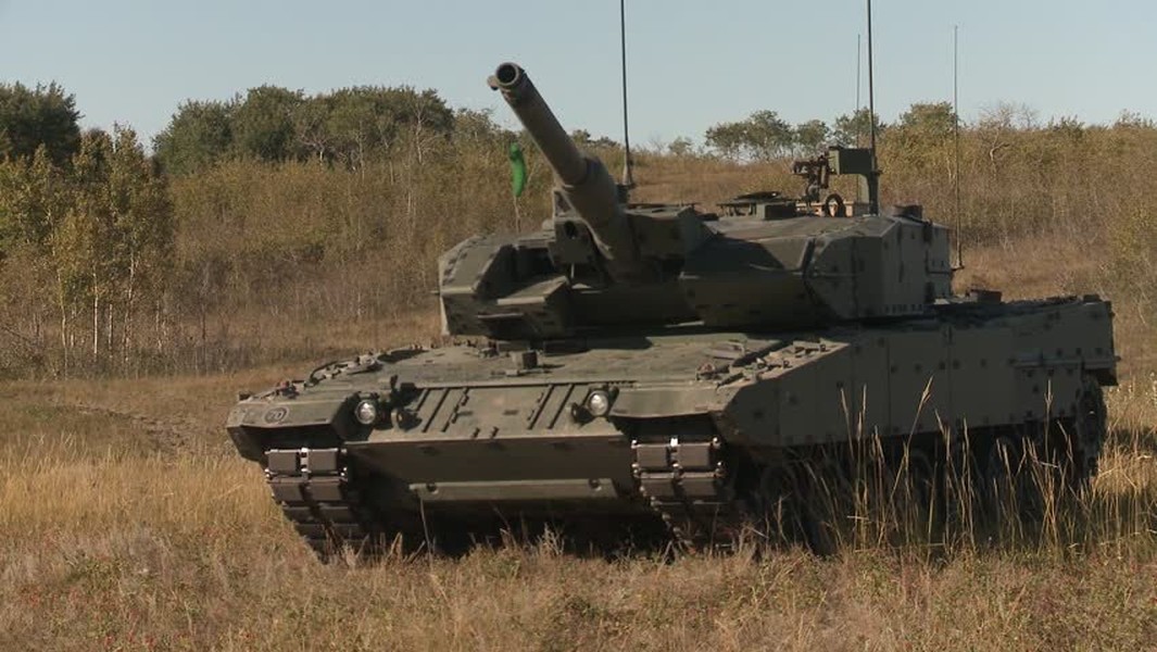 Vũ khí bí ẩn 'xé toạc' nóc tháp pháo xe tăng Leopard 2A4