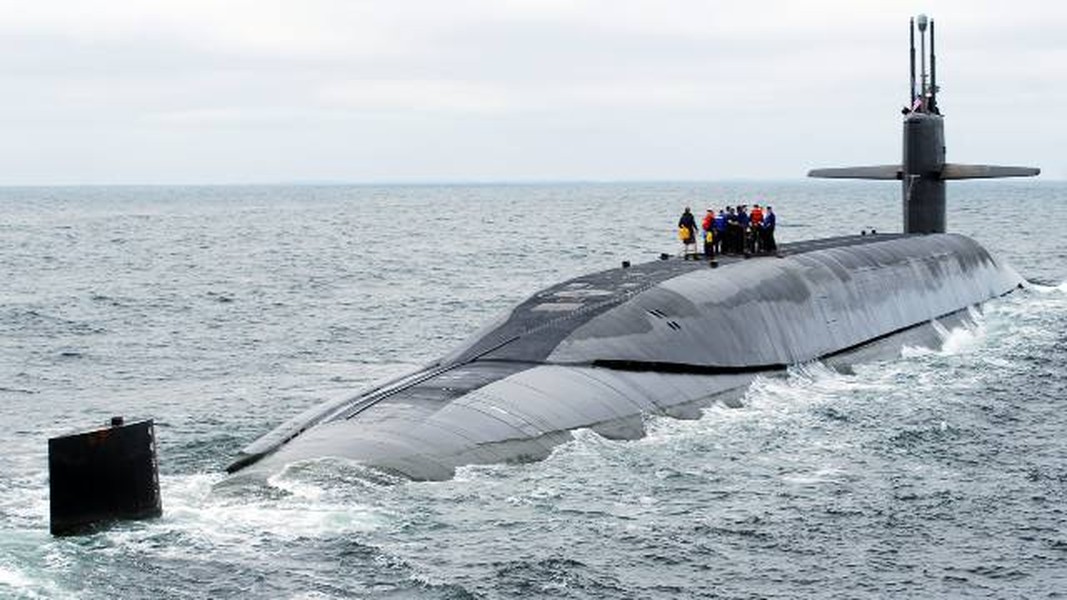 Tàu ngầm tấn công USS Connecticut va phải đá ngầm làm lộ ra lỗ hổng trong việc sửa chữa của Mỹ