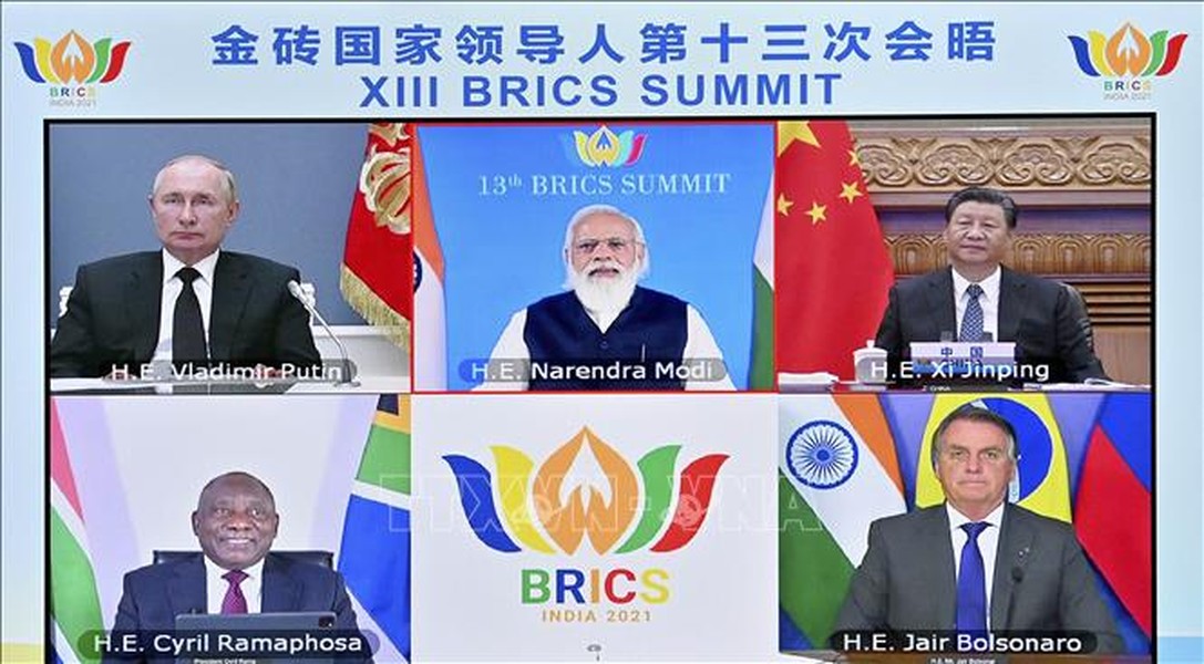 Nga hưởng lợi từ việc Tổng thống Pháp Macron tham dự hội nghị thượng đỉnh BRICS?
