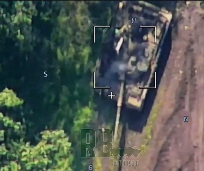 Xe tăng M55S 'đồ cổ' may mắn sống sót trước đạn pháo Krasnopol tối tân?