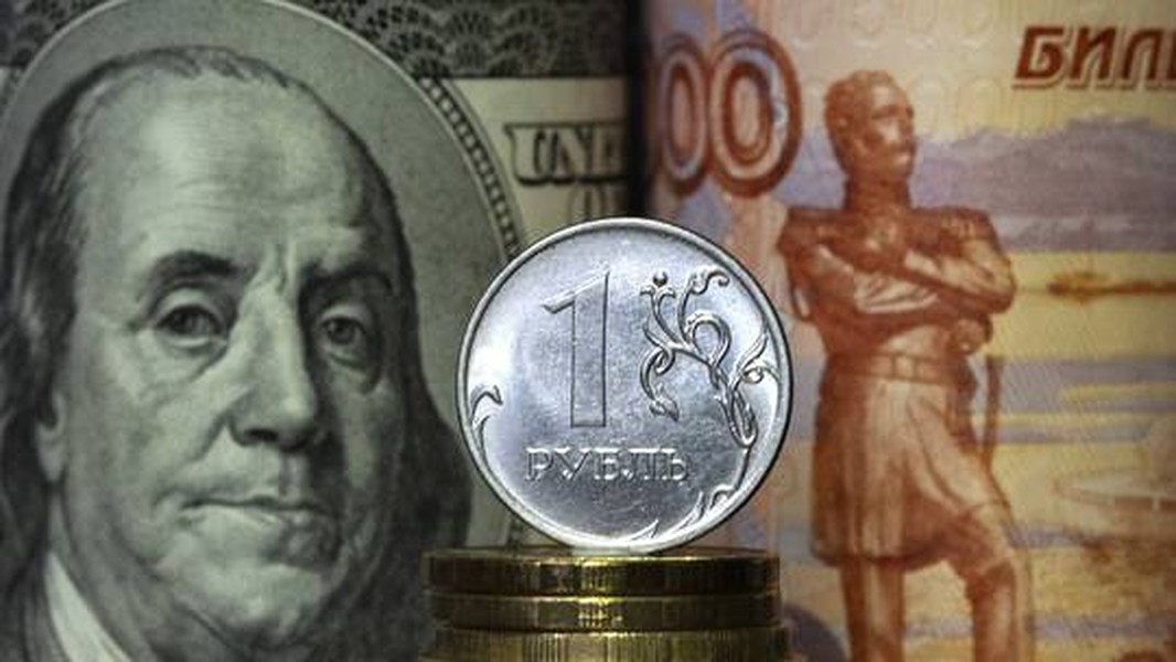 Chuyên gia nêu 5 triển vọng tích cực từ tỷ giá hối đoái thấp của đồng rúp