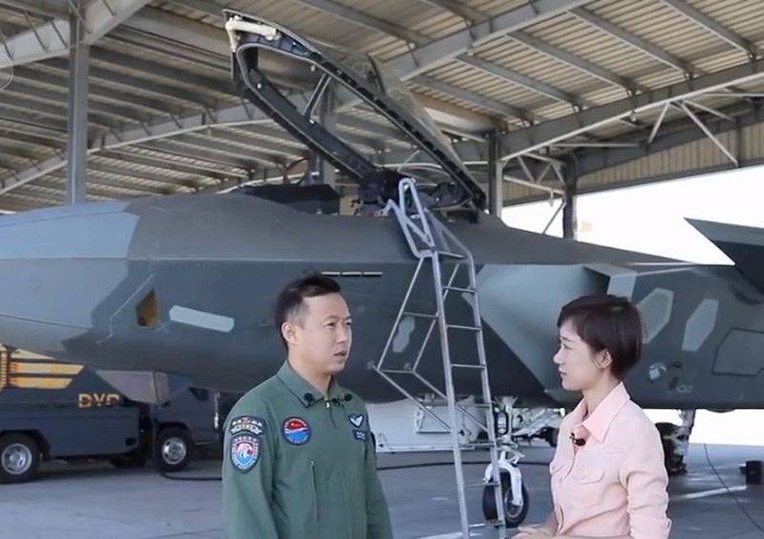 Trung Quốc đang xây dựng một phi đội tiêm kích tàng hình J-20 khổng lồ