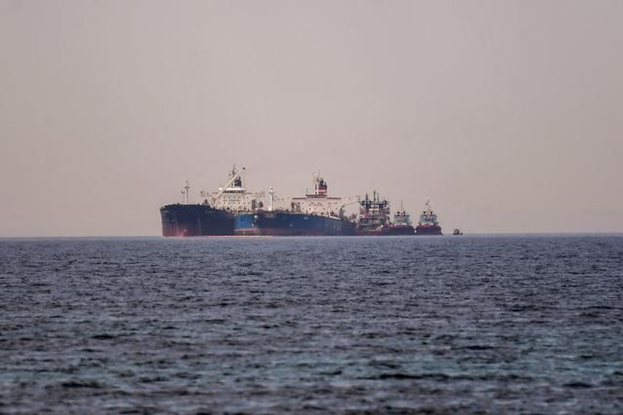 Chủ ‘đội tàu bóng tối’ vận chuyển dầu của Nga phàn nàn về tổn thất