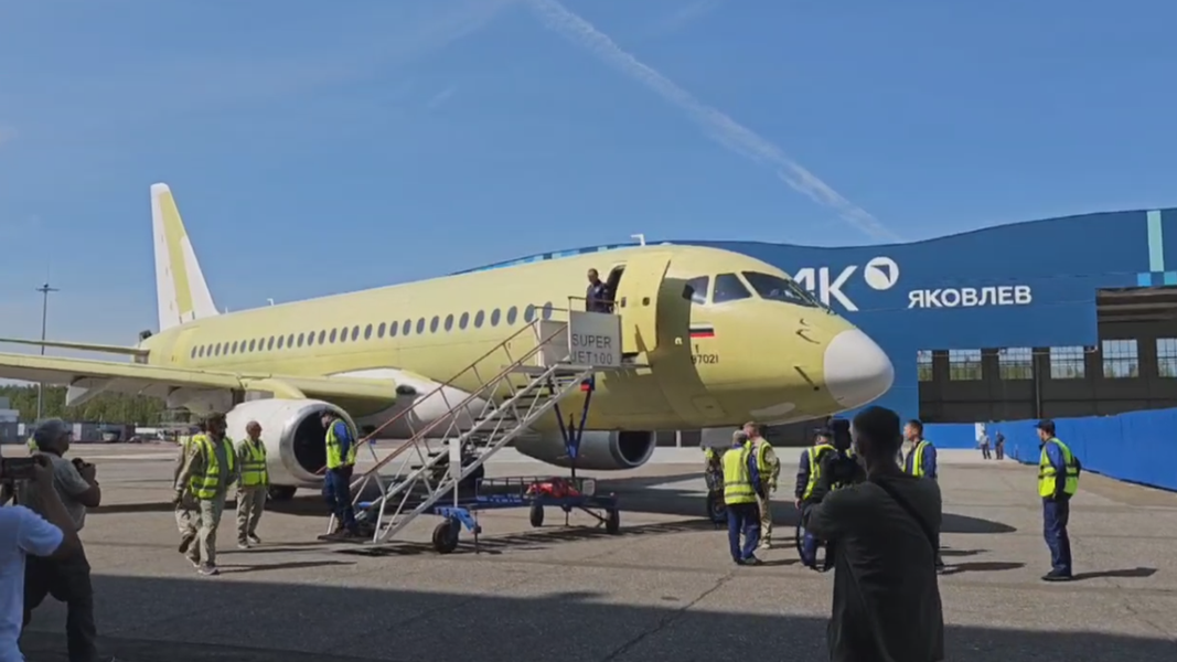 SJ-100 hay SJ-75: Liệu có tương lai cho máy bay Superjet được 'Nga hóa'?