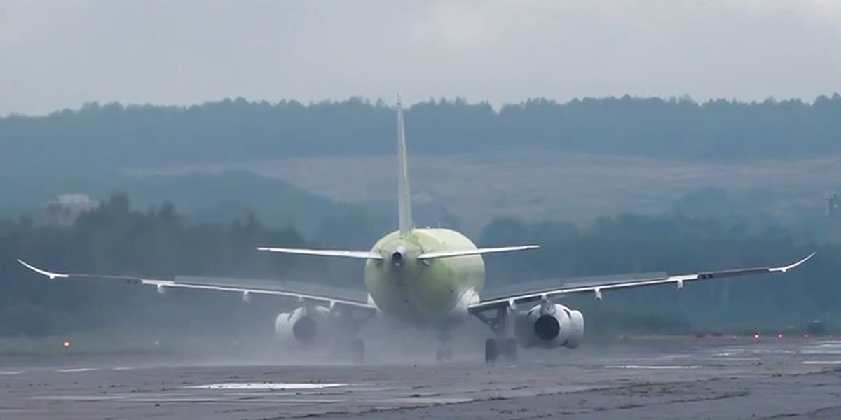 SJ-100 hay SJ-75: Liệu có tương lai cho máy bay Superjet được 'Nga hóa'?