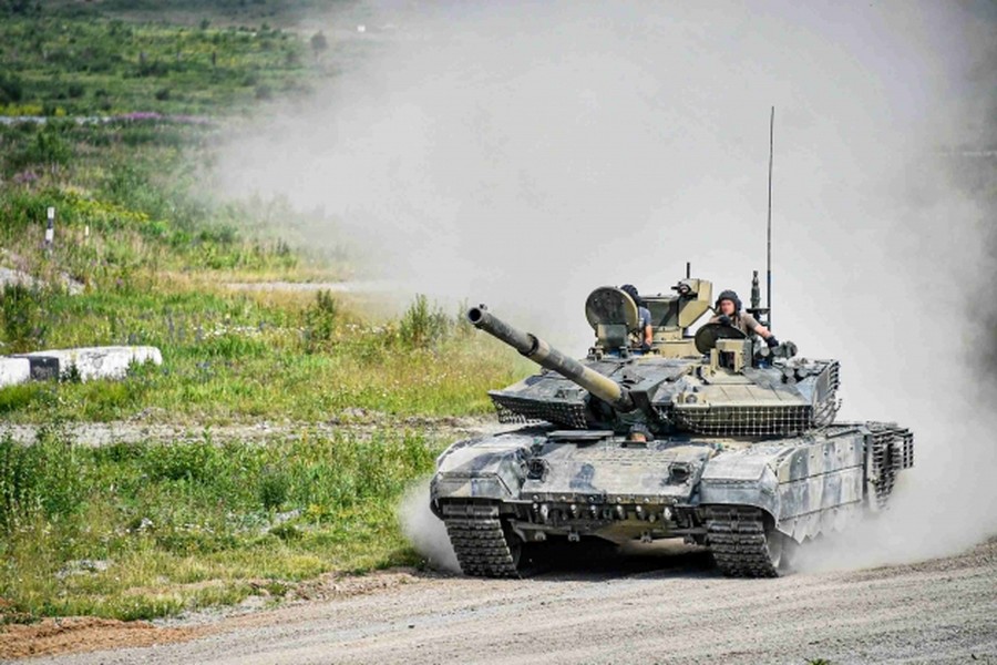 Cuộc ‘đối đầu trên giấy’ giữa xe tăng T-90M Nga và M1 Abrams Mỹ lại tiếp diễn