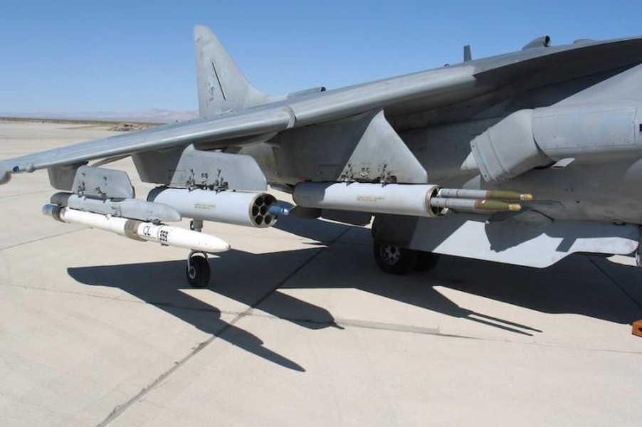 Tên lửa rẻ tiền APKWS sẽ thay thế AIM-120 AMRAAM đắt đỏ bắn hạ UAV cảm tử Shahed-136?