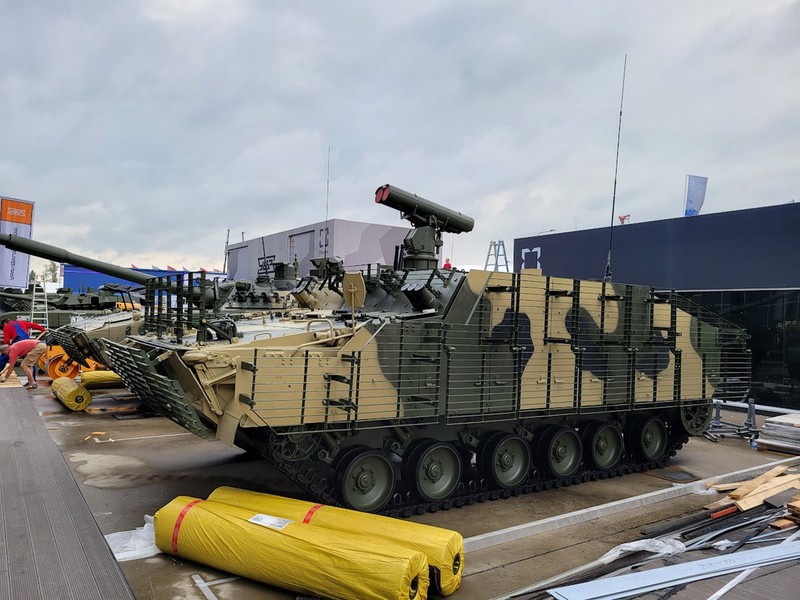 Xe thiết giáp chở quân BT-3F sẵn sàng tham chiến sau đợt nâng cấp lớn