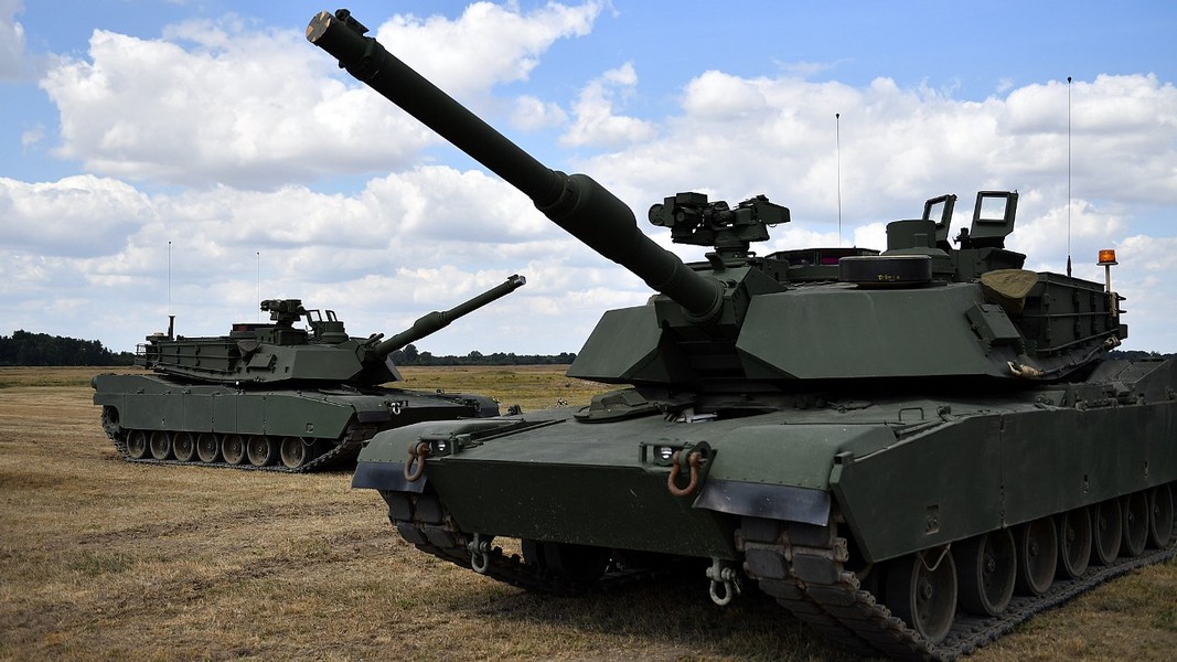 Ba Lan ngừng hỗ trợ quân sự cho Ukraine giữa căng thẳng ngũ cốc