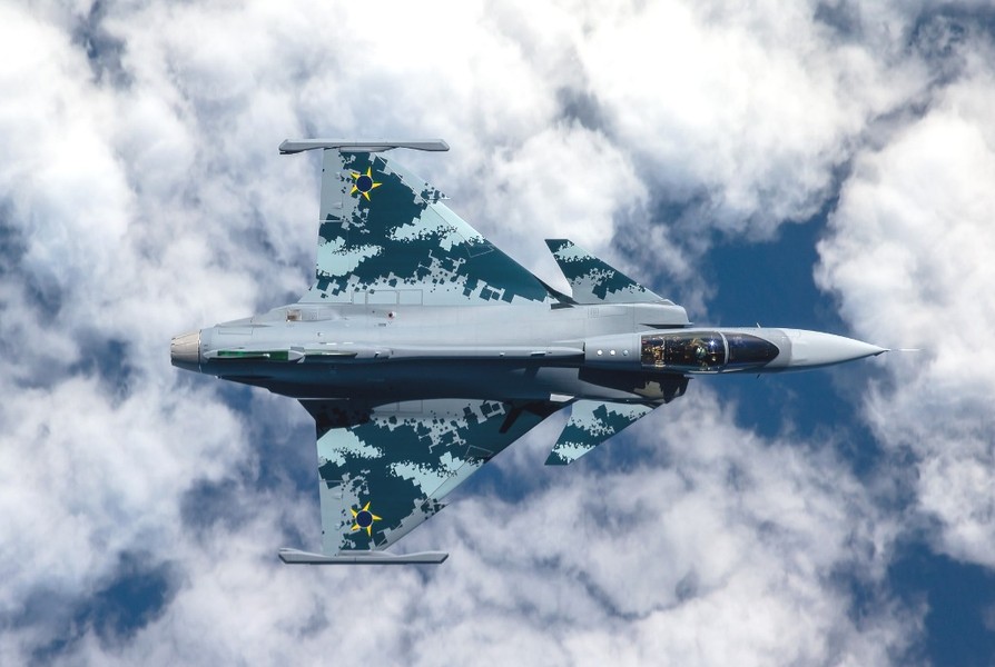 Nguyên nhân nào khiến tiêm kích JAS 39 Gripen không thể tới Ukraine?